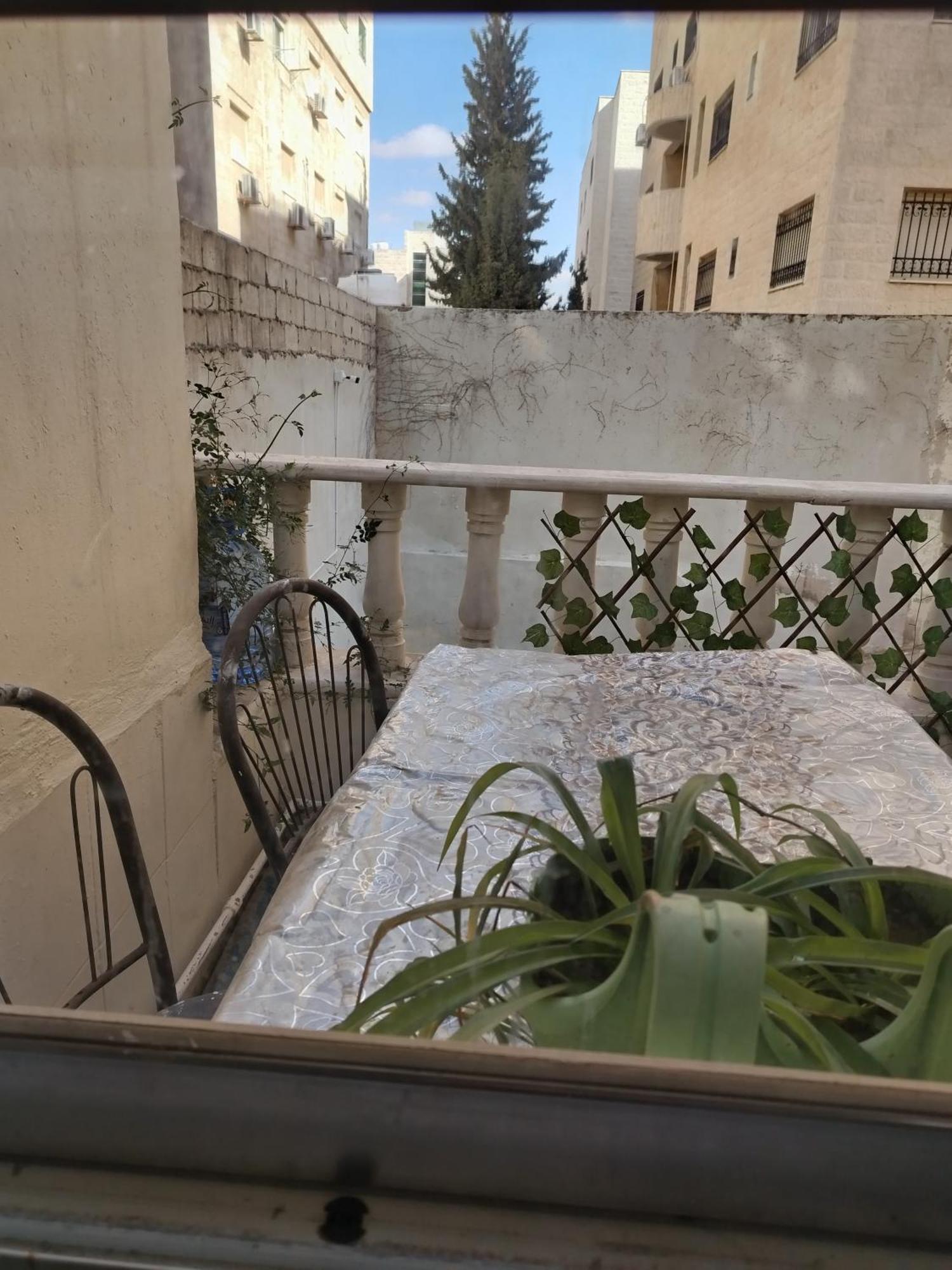 شقه بغرفه وصاله وبلكونه بدون شراكة 公寓